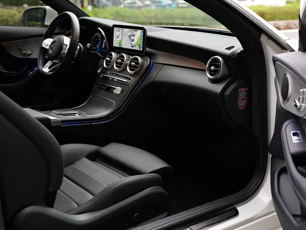 Mercedes-Benz C-Class 2019 — фото 19