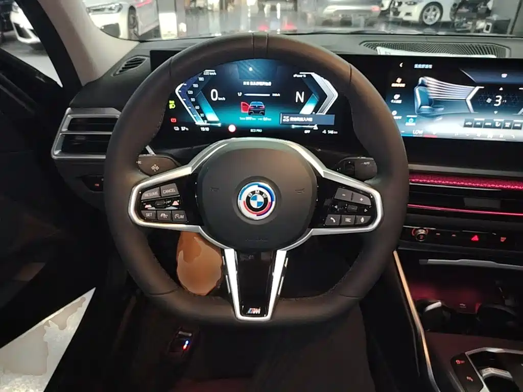 BMW i3 2025 — фото 11