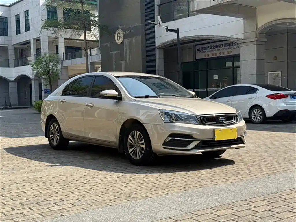 Geely Emgrand 2019 — фото 2