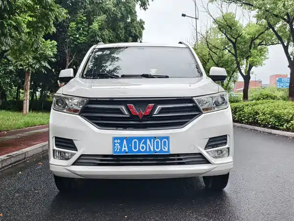Wuling Hongguang 2018