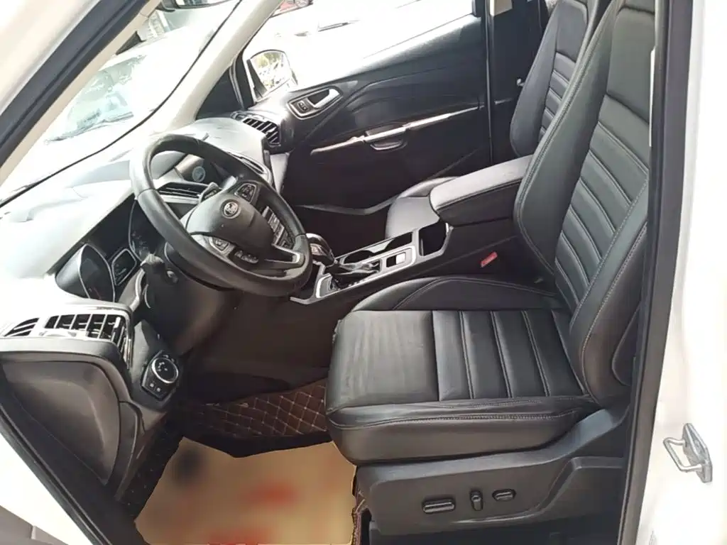 Ford Kuga 2018 — фото 15