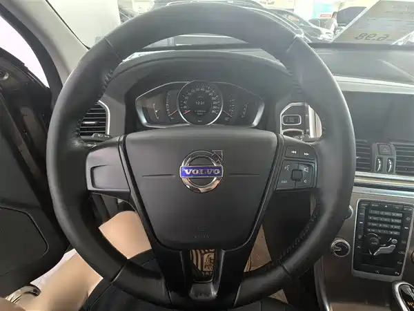 Volvo XC60 2017