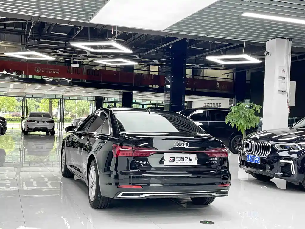 Audi A6L 2023 — фото 10