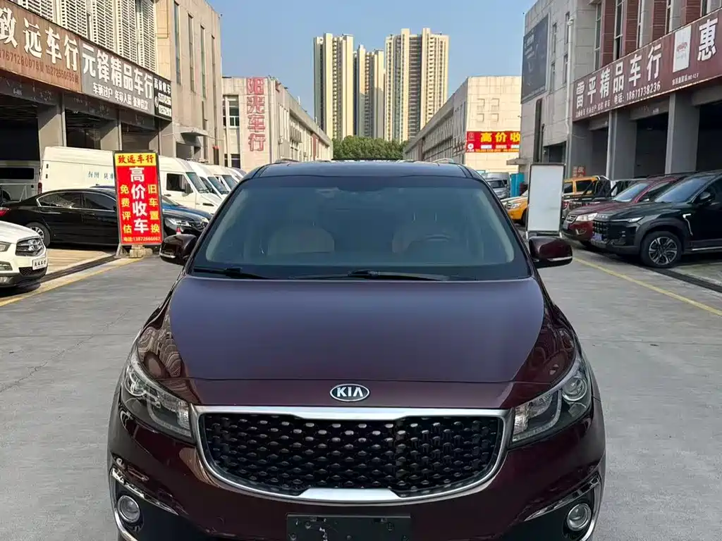 Kia Carnival 2016 — фото 3