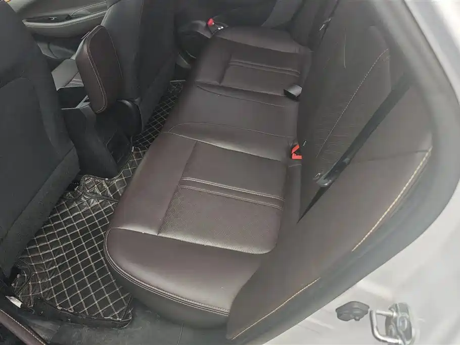 Changan Eado DT 2018 — фото 11