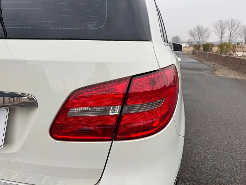 Mercedes-Benz B-Class 2014 — фото 26