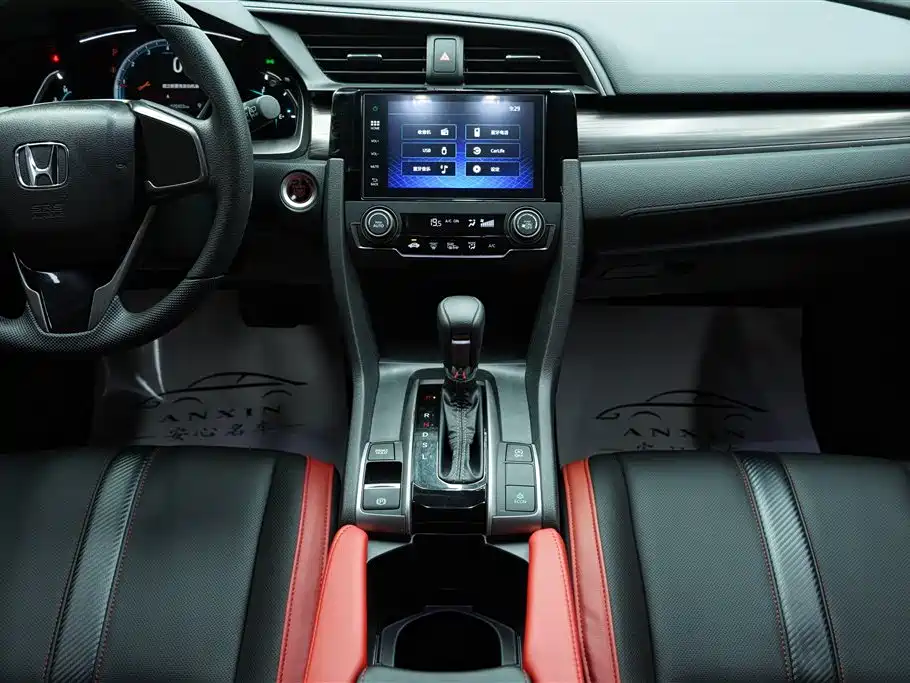 Honda Civic 2021 — фото 13