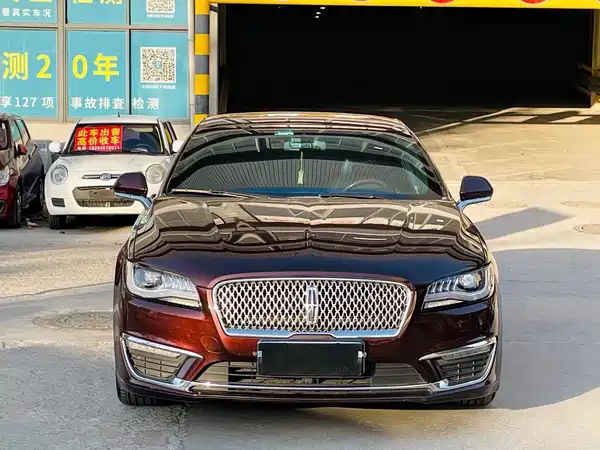 Lincoln MKZ 2019
