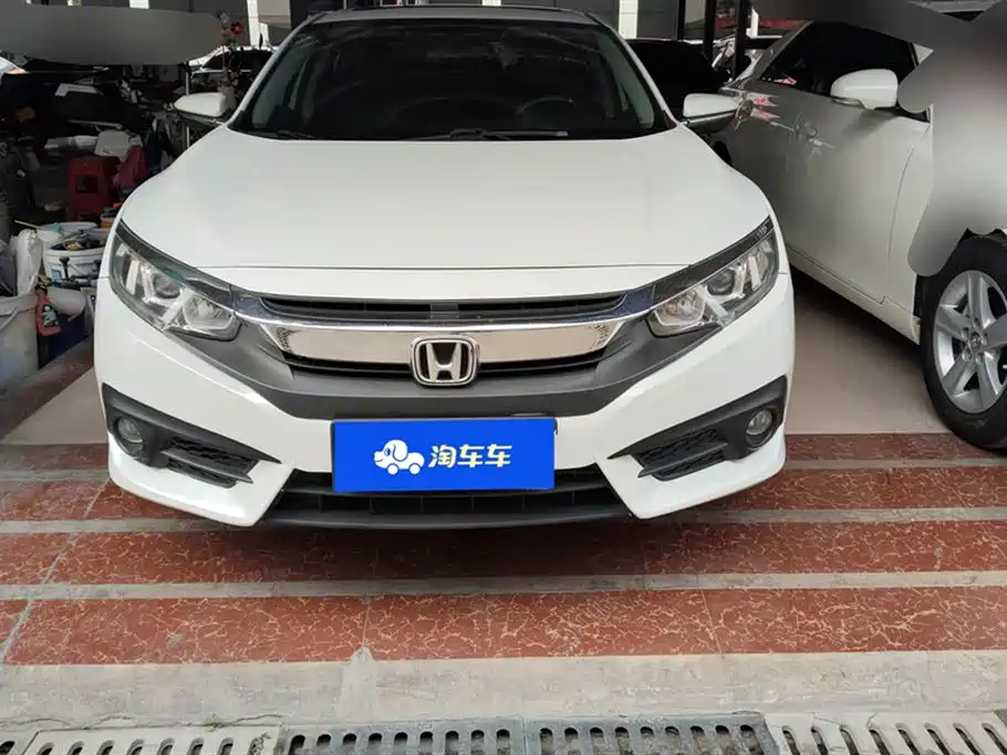 Honda Civic 2017 — фото 2