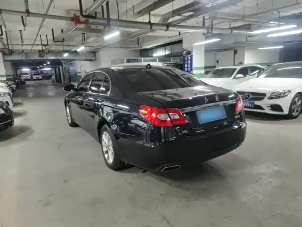 Hongqi H7 2015