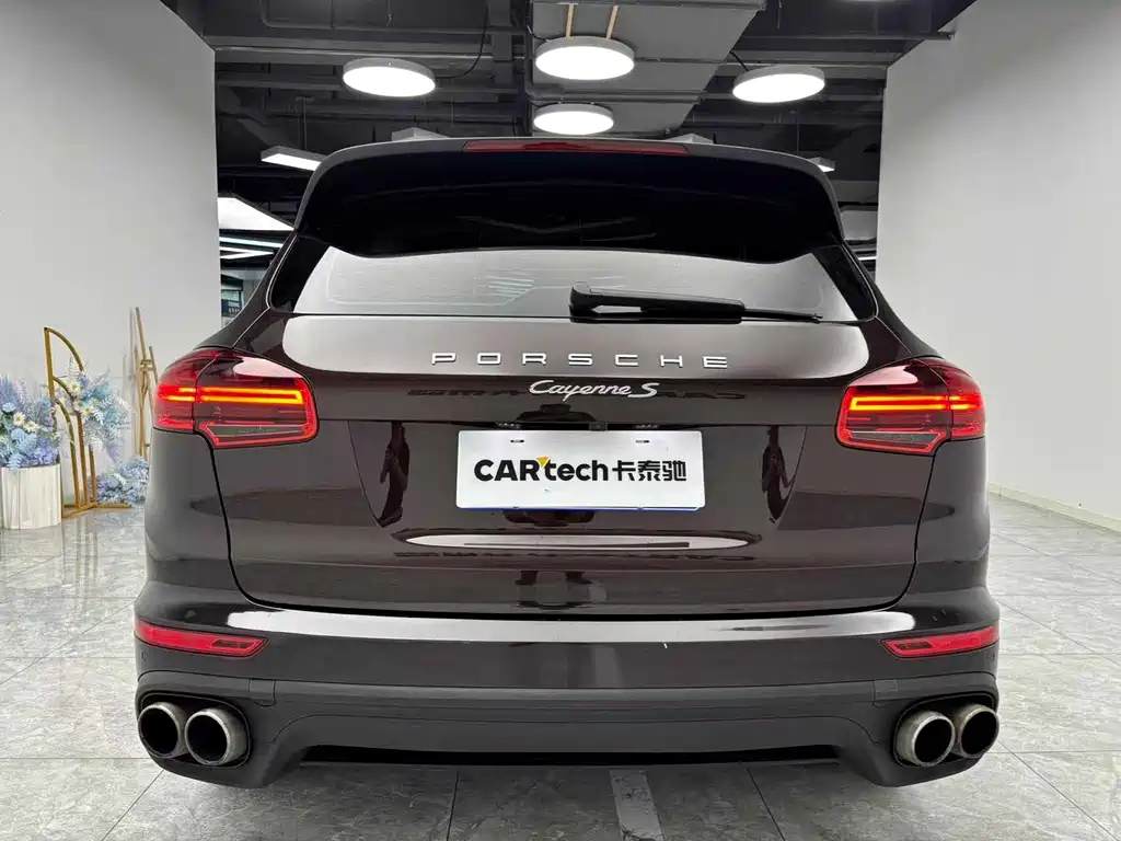 Porsche Cayenne 2016