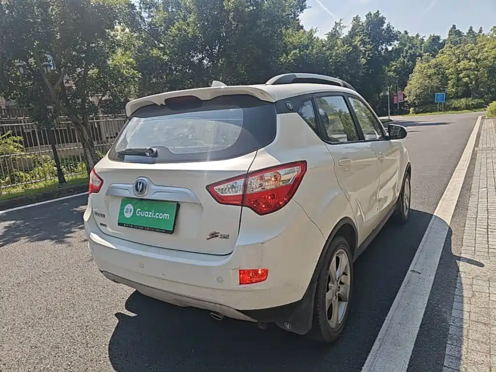 Changan CS35 2015
