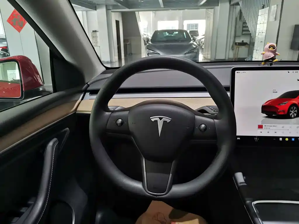 Tesla Model Y 2022 — фото 14