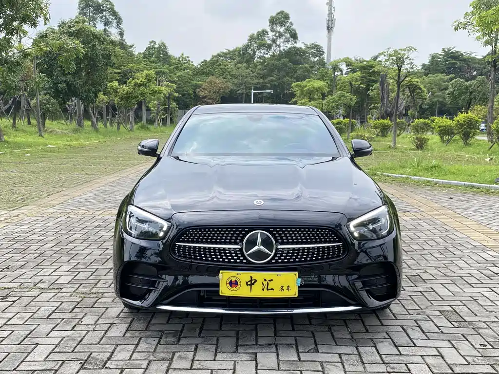 Mercedes-Benz E-Class 2022