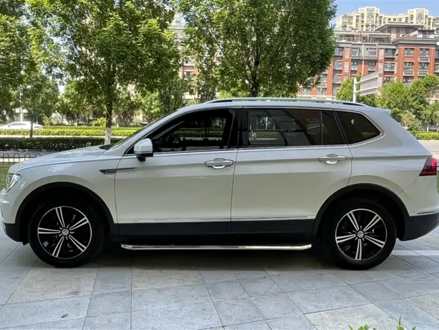 Volkswagen Tiguan L 2019 — фото 21