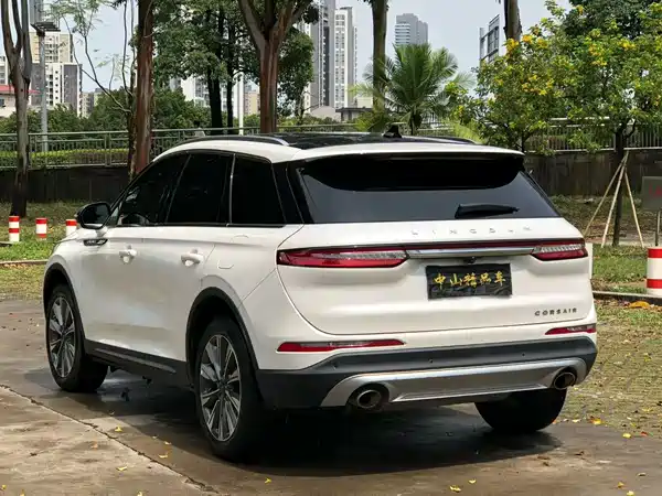 Lincoln Corsair 2021