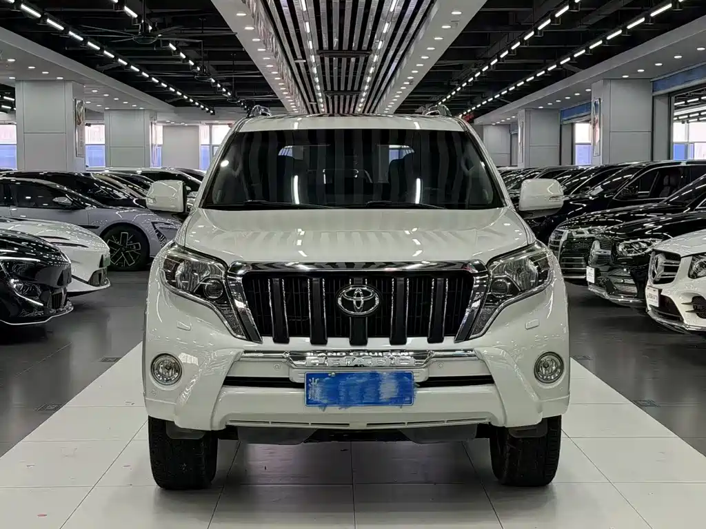Toyota Prado 2016 — фото 2