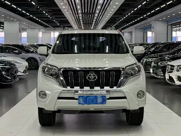 Toyota Prado 2016