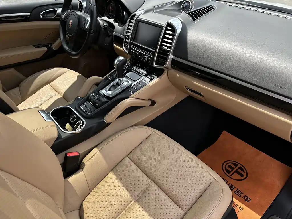 Porsche Cayenne 2014