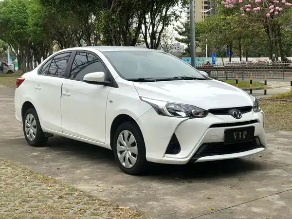 Toyota Yaris L 2020