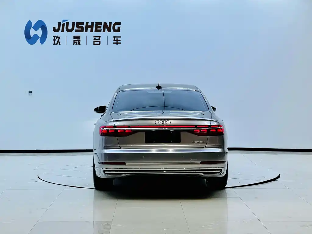 Audi A8 2022