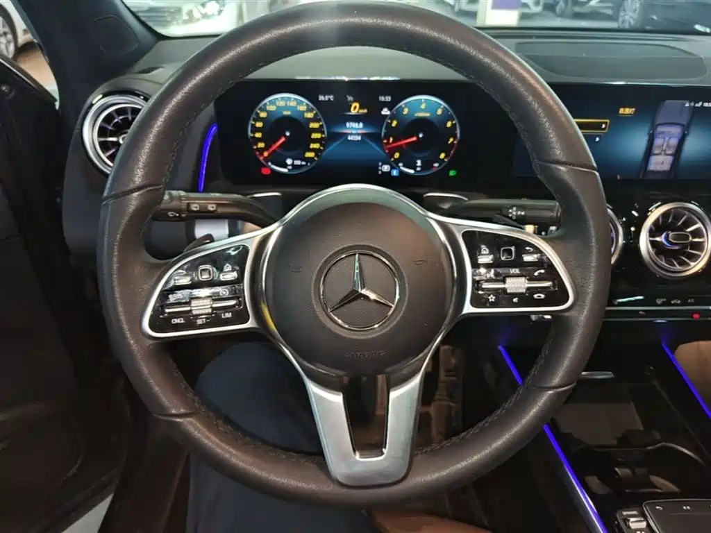 Mercedes-Benz GLB 2023 — фото 11