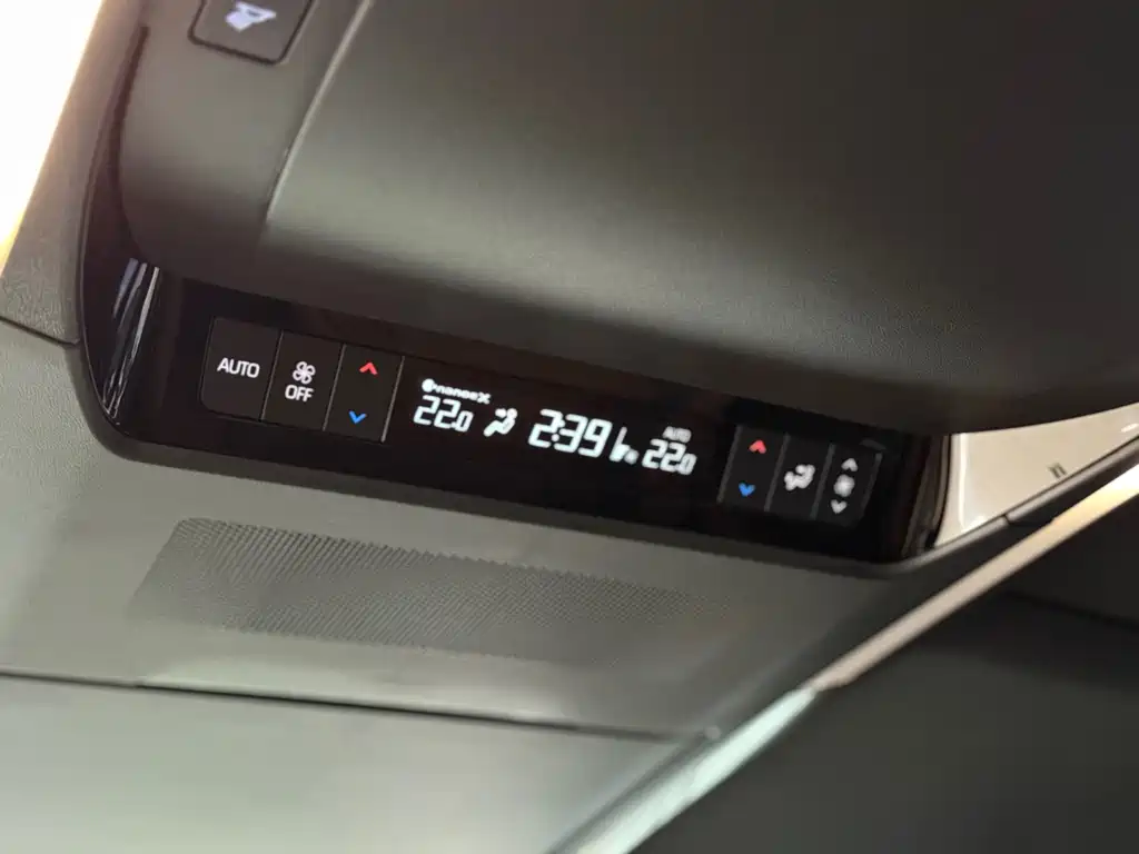 Toyota Alphard 2026 — фото 16