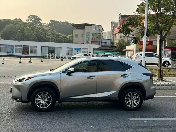 Lexus NX 2016