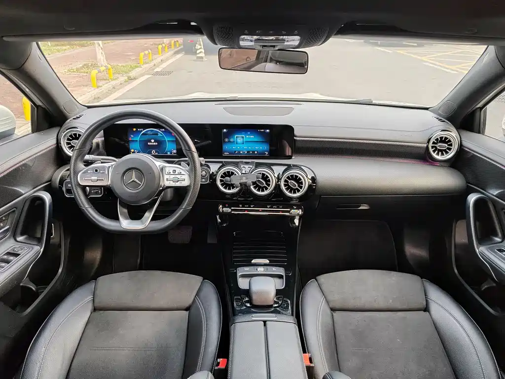 Mercedes-Benz A-Class 2019 — фото 8