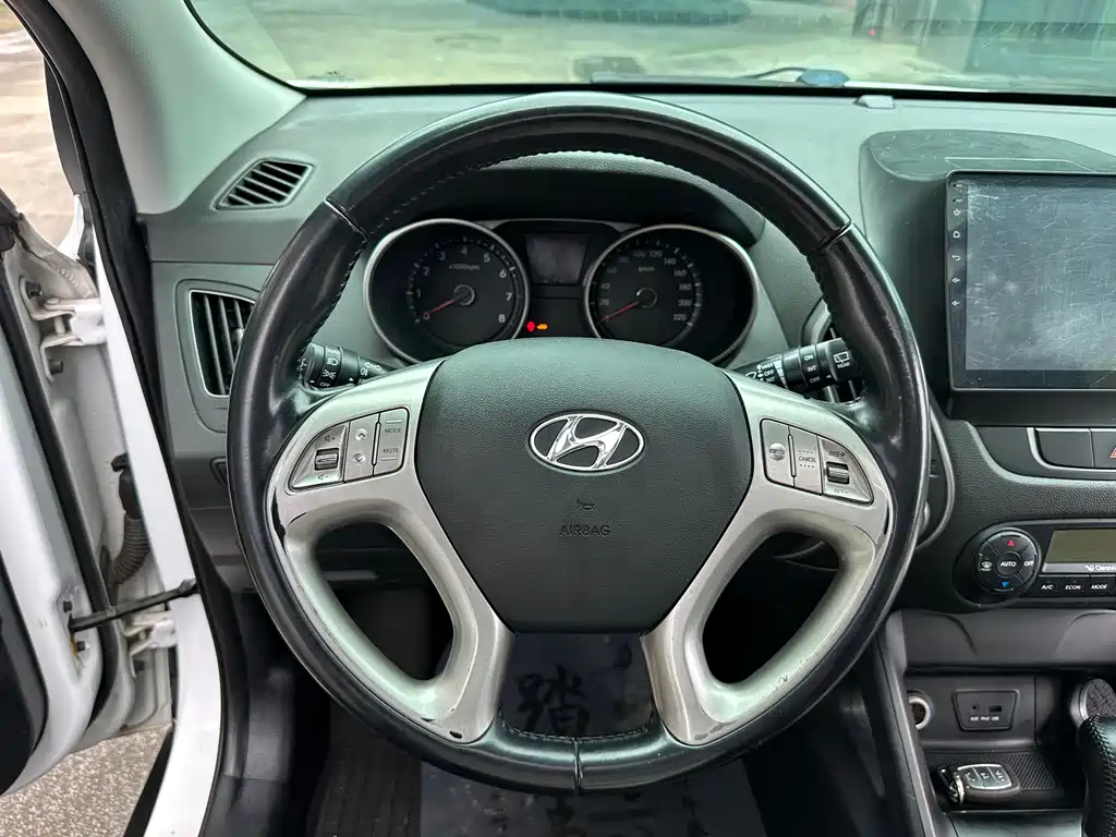 Hyundai ix35 2018 — фото 12