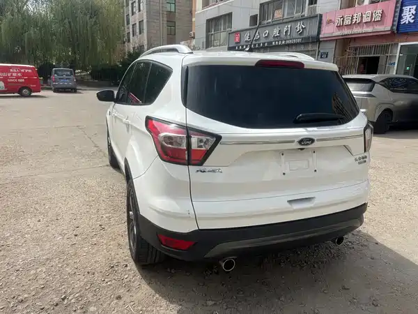 Ford Kuga 2021