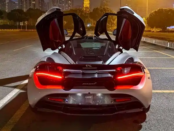 McLaren 720S 2017