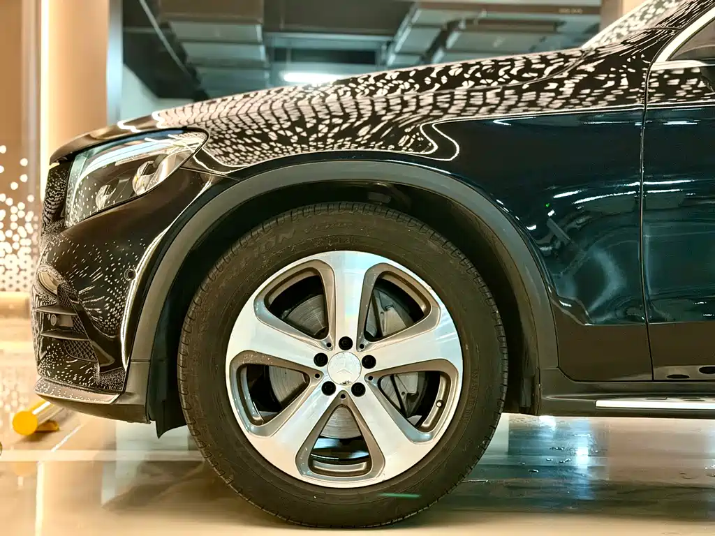 Mercedes-Benz GLC 2017 — фото 9