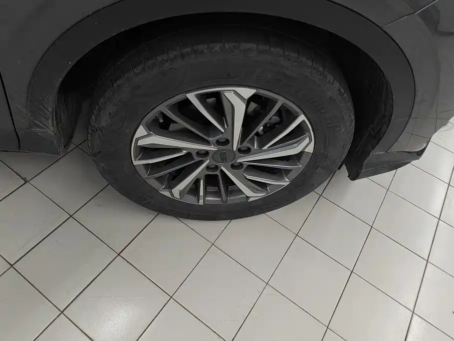 Geely Binyue 2022