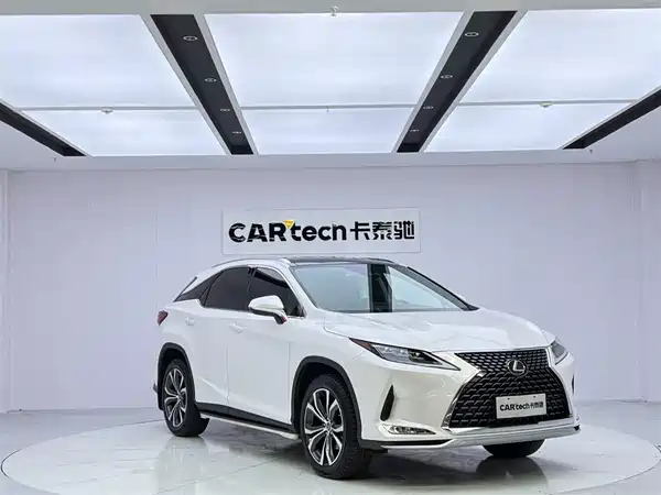 Lexus RX 2020