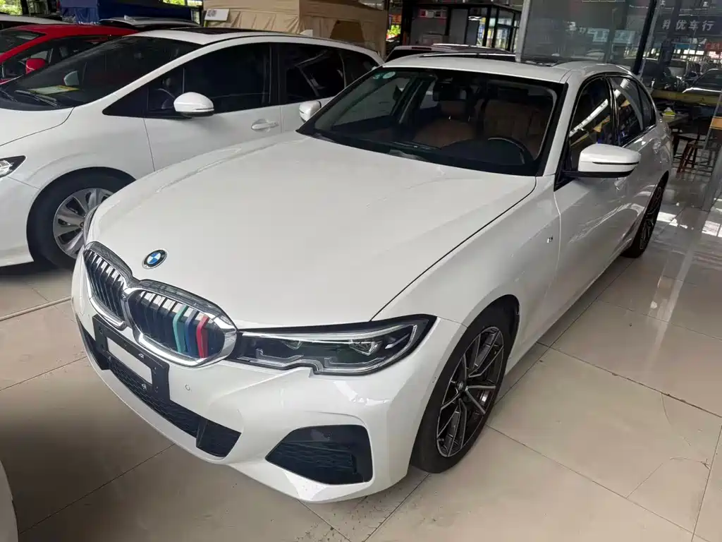 BMW 3 Series 2020 — фото 1