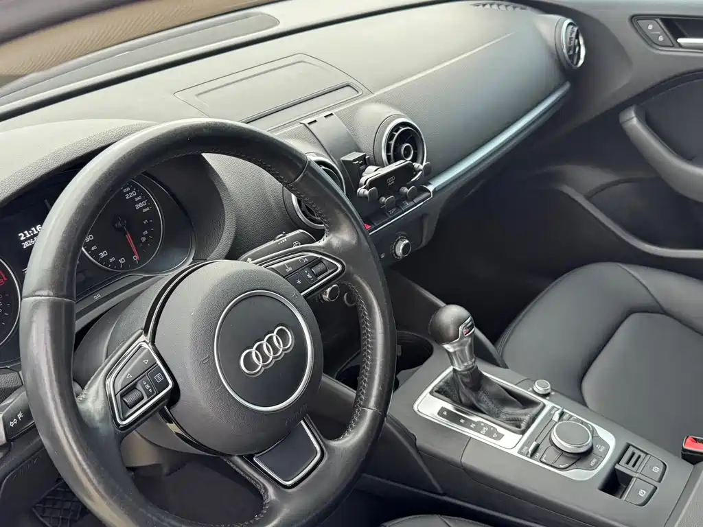 Audi A3 2017 — фото 30