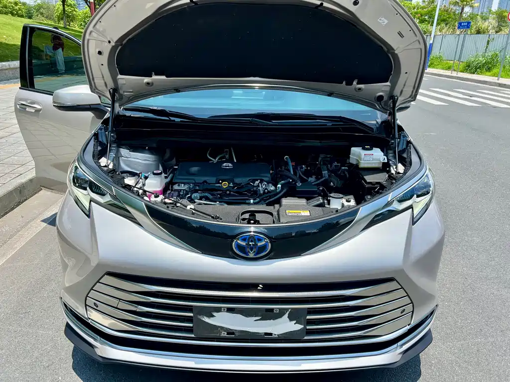 Toyota Sienna 2021 — фото 34