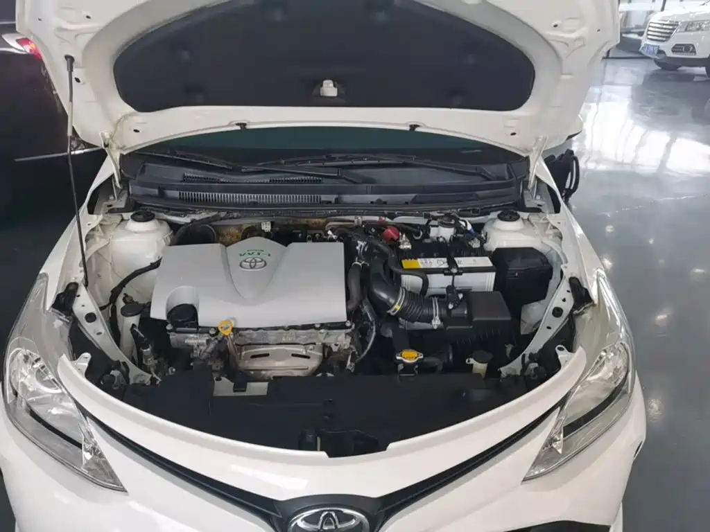 Toyota Vios 2017 — фото 20