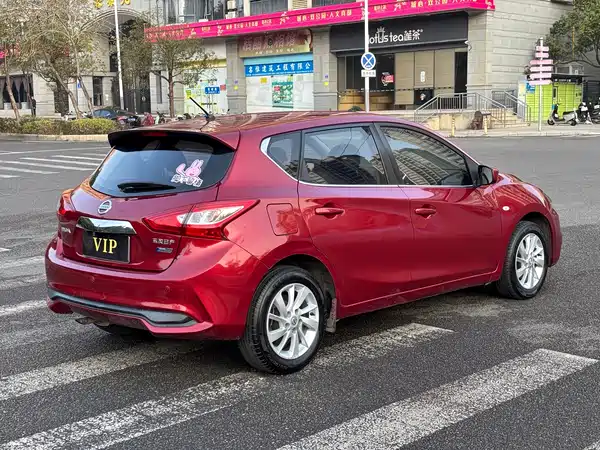 Nissan Tiida 2016