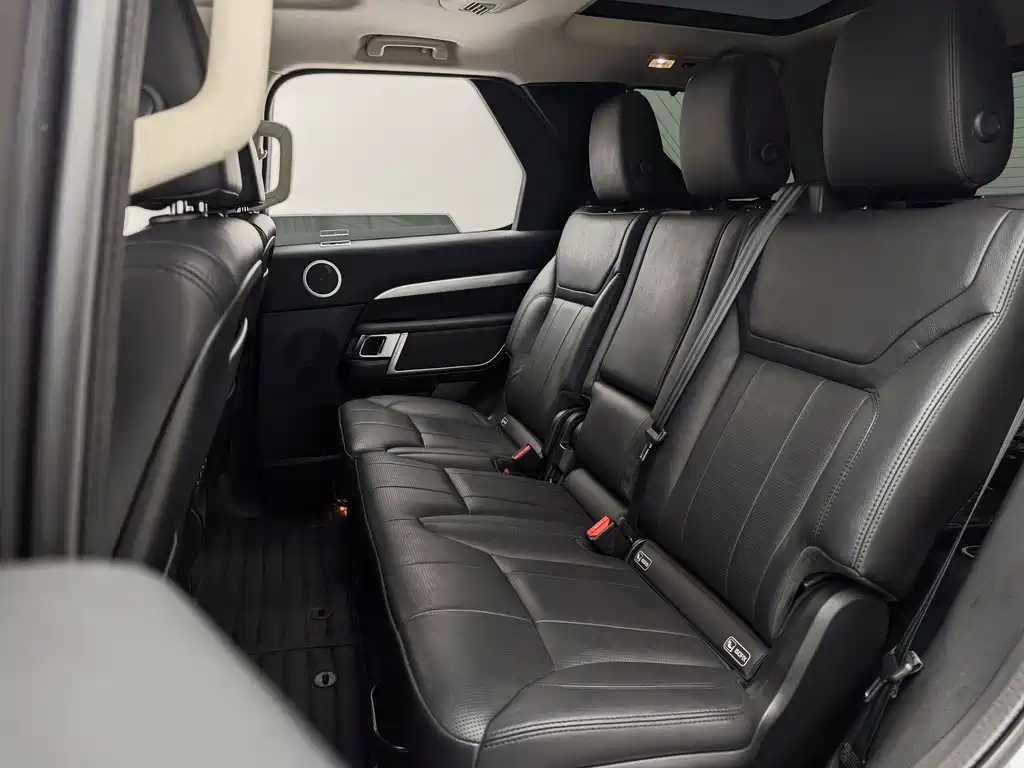 Land Rover Discovery 2020 — фото 16