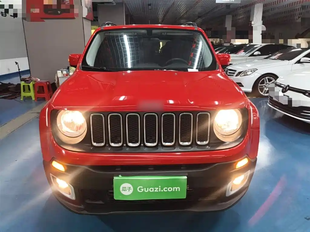 Jeep Renegade 2018 — фото 3