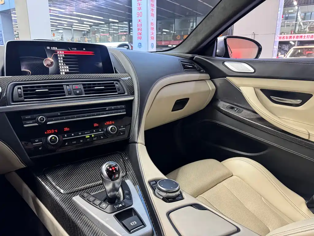 BMW M6 2016 — фото 16