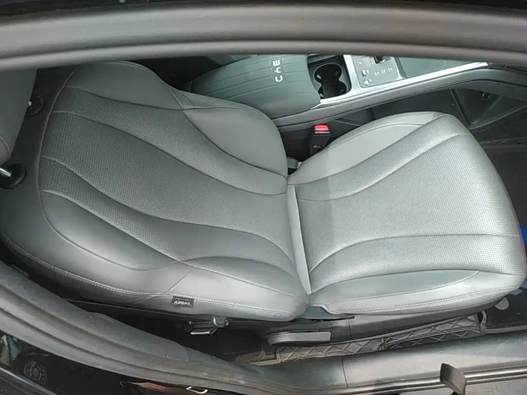 BYD Seal 07 DM-i 2025 — фото 25