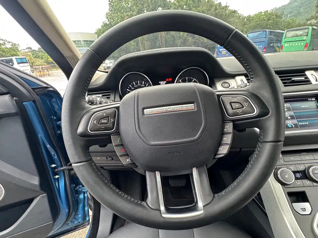 Land Rover Evoque 2016 — фото 14