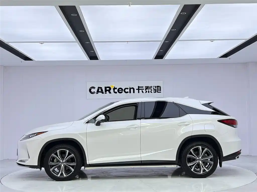 Lexus RX 2022 — фото 2