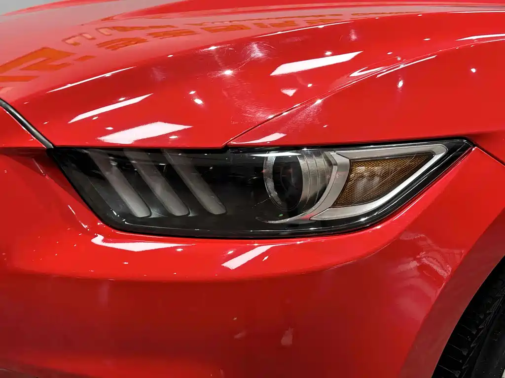 Ford Mustang 2018 — фото 7