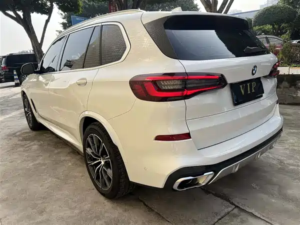 BMW X5 2023