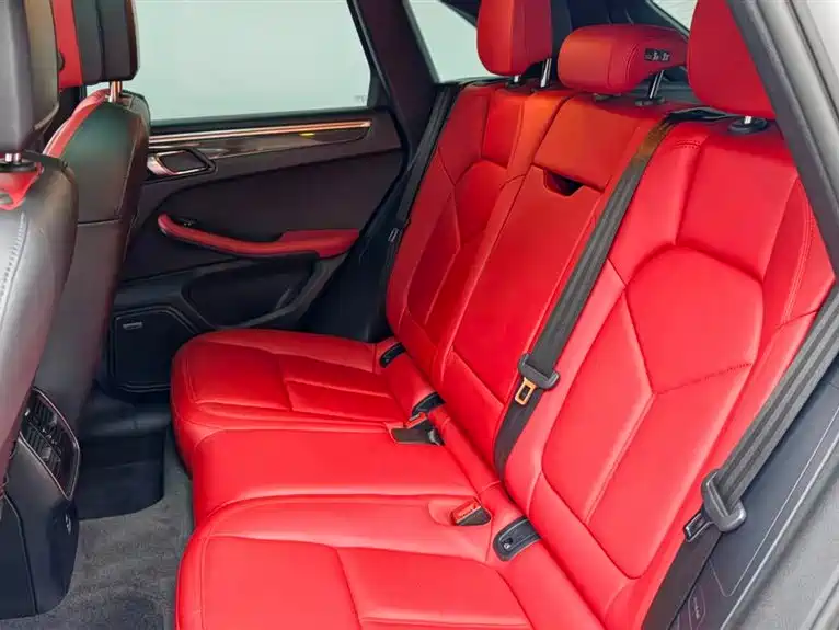 Porsche Macan 2021 — фото 13