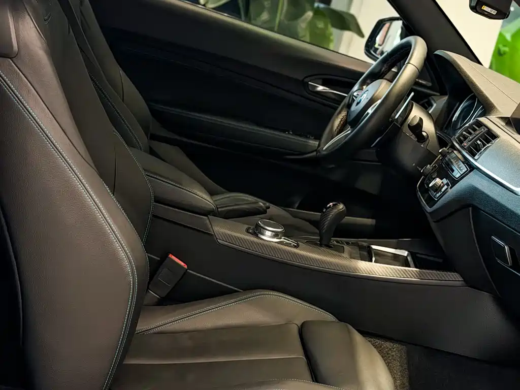 BMW M2 2018 — фото 12